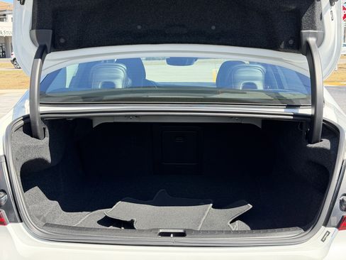 Certified 2022 Volvo S60 B5 Momentum w/ Premium Package image 9