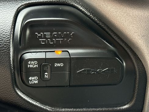 Used 2024 RAM 2500 Big Horn image 19