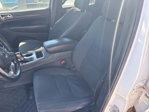 Used 2017 Jeep Grand Cherokee Laredo w/ Quick Order Package 23E image 14