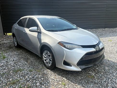 Used 2019 Toyota Corolla LE FWD image 3