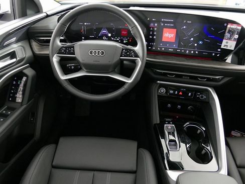 New 2025 Audi Q5 Premium Plus image 27