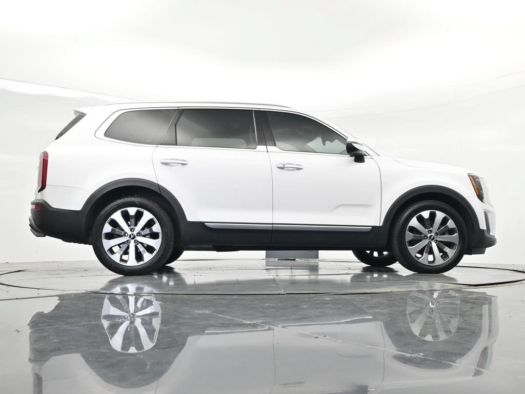 Used 2022 Kia Telluride S AWD/4WD image 34