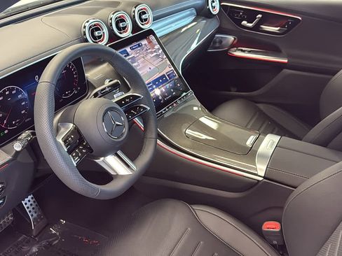 New 2025 Mercedes-Benz GLC 350e 4MATIC image 28
