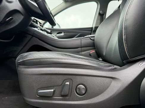 Used 2022 Hyundai Santa Fe SEL w/ Convenience + Premium Package FWD image 10