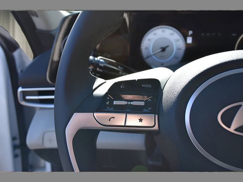 New 2026 Hyundai Elantra Limited image 20