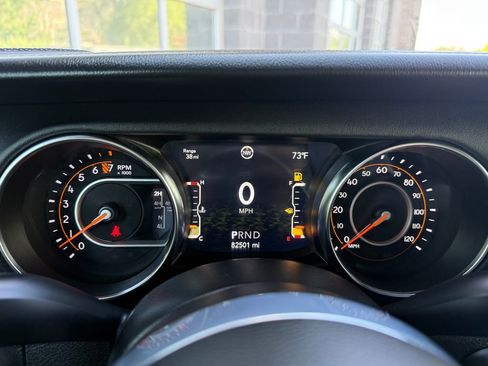 Used 2023 Jeep Gladiator Overland AWD/4WD image 47