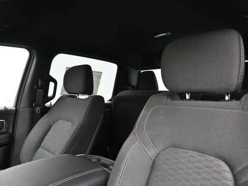 New 2026 Jeep Gladiator Sport image 28