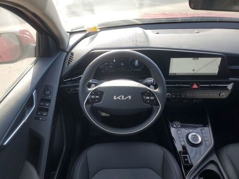 New 2024 Kia Niro Wind w/ Wind Preserve Package image 22