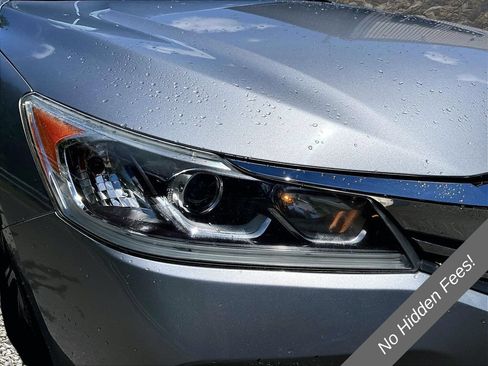 Used 2016 Honda Accord LX image 25