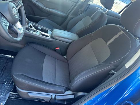 Used 2024 Nissan Sentra SV image 30