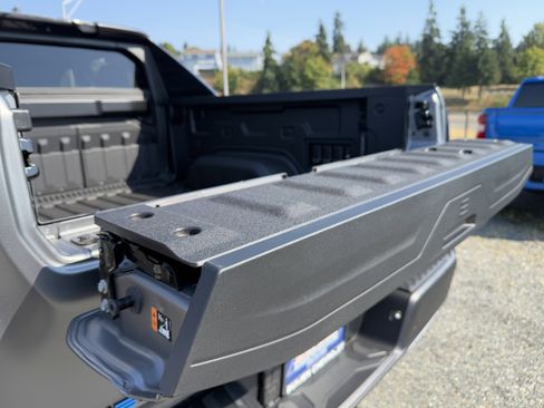 New 2026 Chevrolet Silverado EV Trail Boss image 36