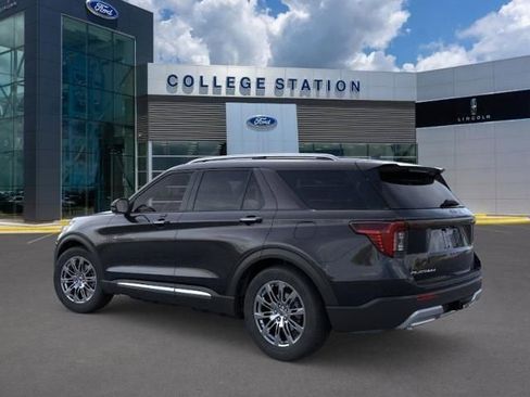 New 2026 Ford Explorer Platinum image 4