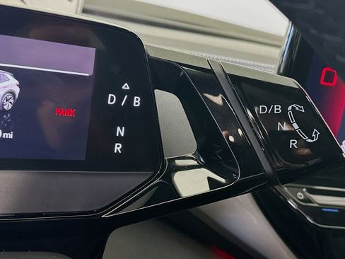 Used 2023 Volkswagen ID.4 Pro S image 24