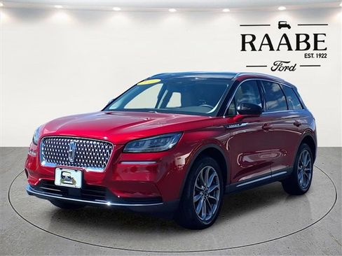 Used 2021 Lincoln Corsair AWD w/ Premium Package image 3