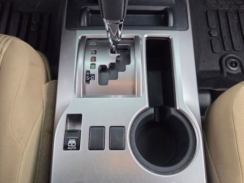 Used 2021 Toyota 4Runner SR5 AWD/4WD image 19
