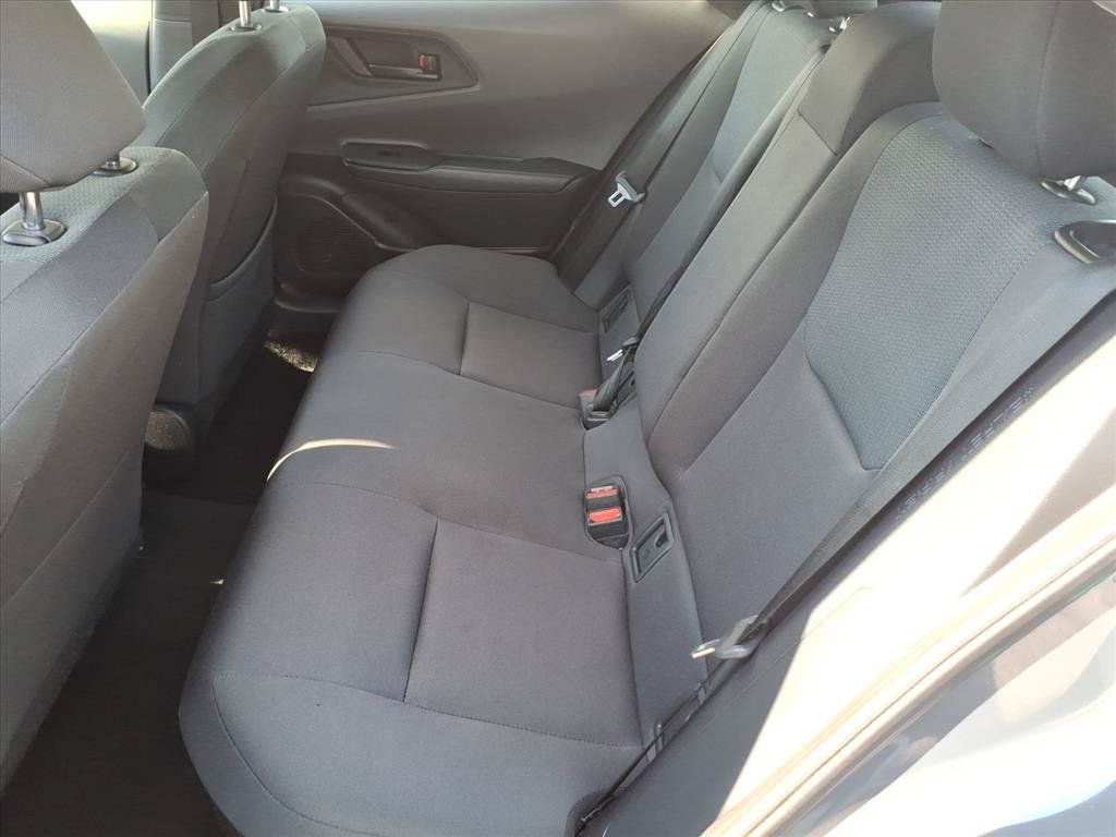 Used 2024 Toyota Prius LE FWD image 13