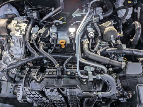 Used 2025 Nissan Altima 2.5 SR w/ SR Premium Package AWD/4WD image 34