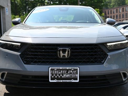 Used 2023 Honda Accord Touring image 12