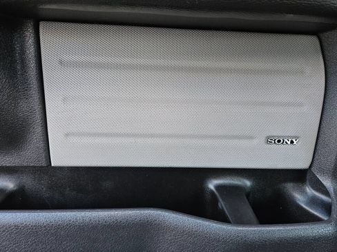 Used 2013 Ford F150 Platinum AWD/4WD image 30