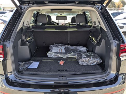 New 2026 Volkswagen Atlas SE image 31