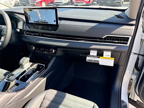 New 2026 Mitsubishi Outlander SE image 30