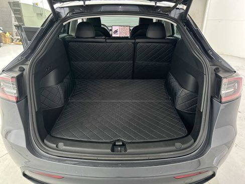 Used 2022 Tesla Model Y Performance image 19