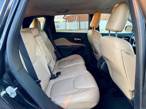 Used 2016 Jeep Cherokee Limited FWD image 15