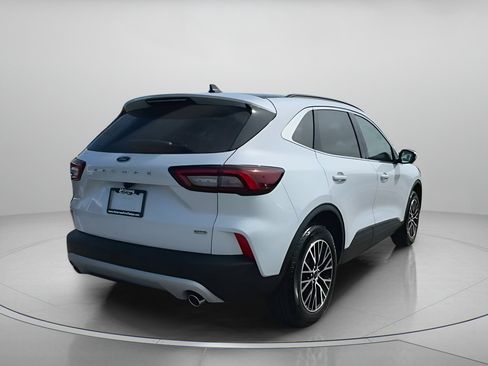 New 2026 Ford Escape PHEV w/ PHEV Premium Package image 30