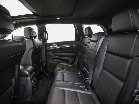 Used 2018 Jeep Grand Cherokee Limited w/ Luxury Group II AWD/4WD image 21