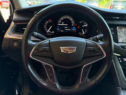 Used 2019 Cadillac XT5 Premium Luxury w/ Driver Assist Package FWD image 21