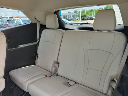 Certified 2024 Buick Enclave Essence w/ Experience Buick Package FWD image 14