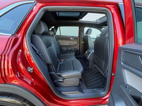 Used 2022 Volkswagen Atlas Cross Sport SEL R-Line image 47