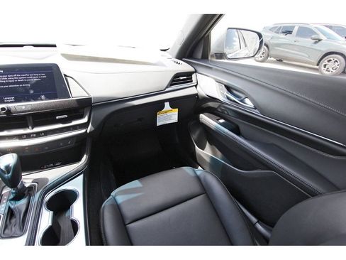 New 2025 Cadillac CT4 Premium Luxury image 10