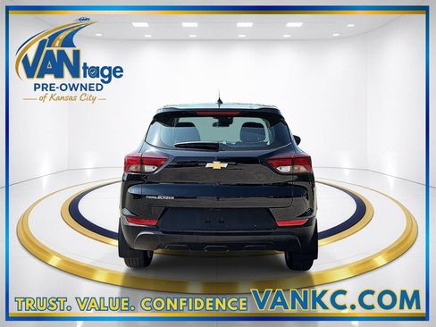 Used 2023 Chevrolet TrailBlazer LS FWD image 7