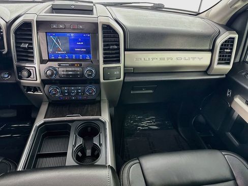 Used 2021 Ford F250 Lariat w/ Lariat Ultimate Package AWD/4WD image 30