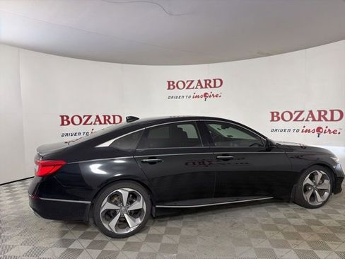 Used 2020 Honda Accord Touring image 9