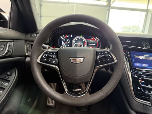 Used 2017 Cadillac CTS V w/ Carbon Fiber Package RWD image 15