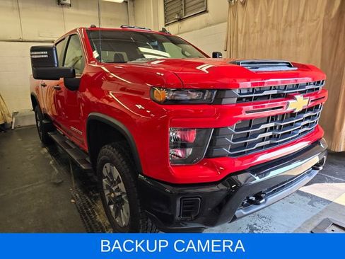 Used 2024 Chevrolet Silverado 2500 Custom w/ Custom Convenience Package AWD/4WD image 4