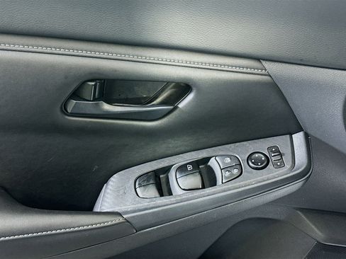Used 2025 Nissan Sentra S FWD image 15