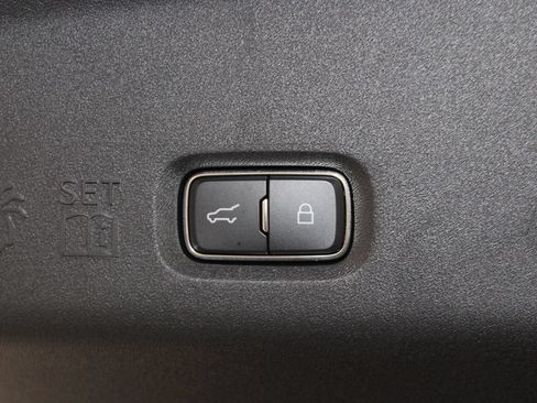 New 2027 Lincoln Navigator L Reserve RWD image 18
