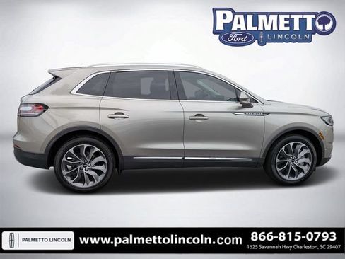 Certified 2023 Lincoln Nautilus Reserve w/ Equipment Group 201A FWD image 3