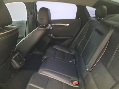 Used 2019 Chevrolet Impala Premier FWD image 18
