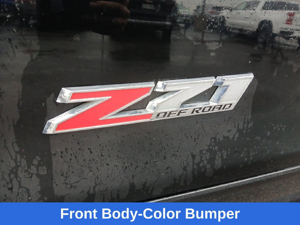 Used 2018 Chevrolet Silverado 1500 LT w/ Midnight Edition AWD/4WD image 31