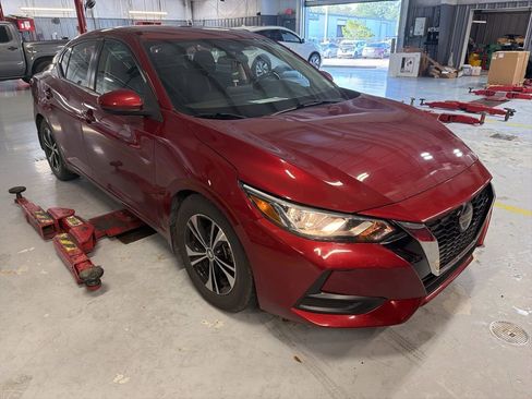 Used 2021 Nissan Sentra SV image 3