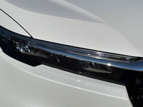 Used 2026 Honda CR-V EX image 32