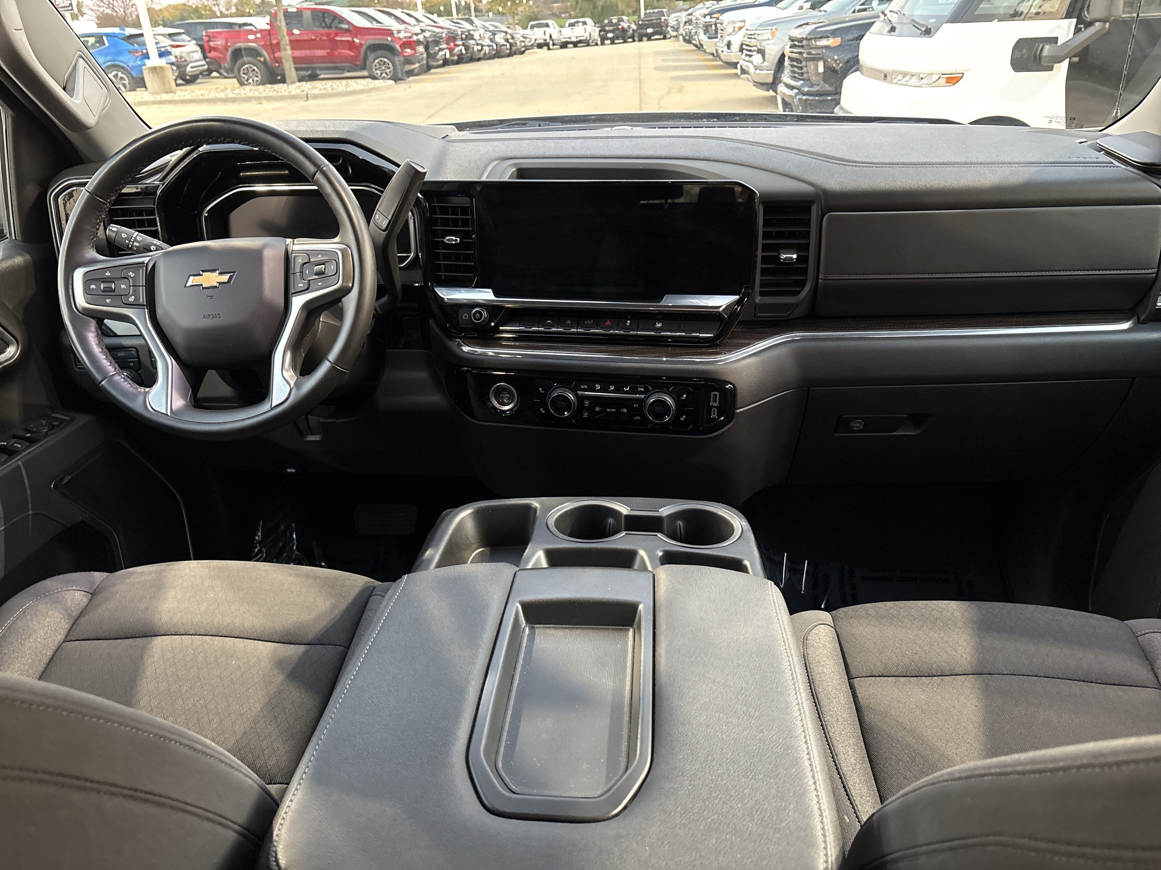 Used 2024 Chevrolet Silverado 1500 LT AWD/4WD image 16