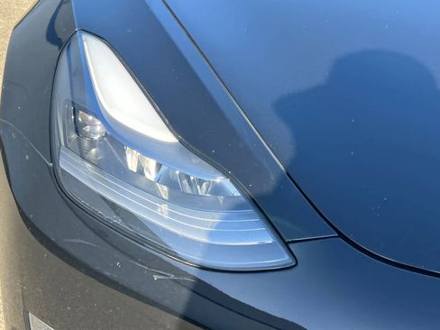 Used 2021 Tesla Model 3 Standard Range Plus RWD image 14