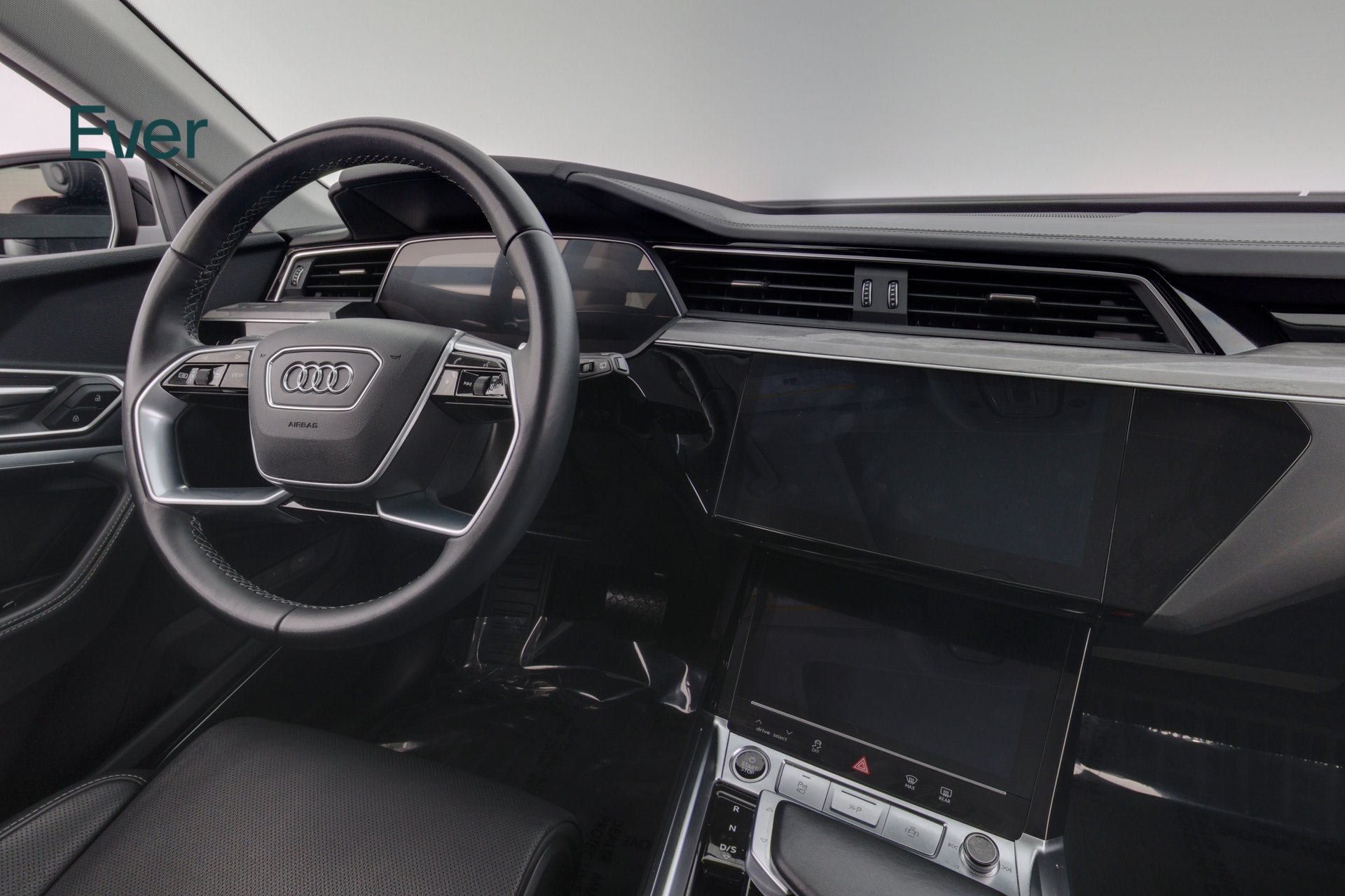 Used 2024 Audi Q8 e-tron Prestige w/ Prestige Package AWD/4WD image 25