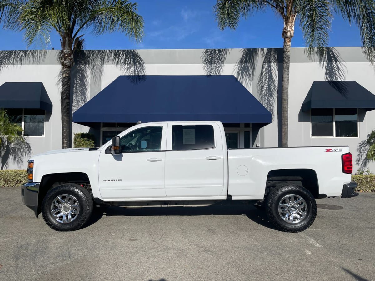Used 2019 Chevrolet Silverado 2500 LT AWD/4WD image 8