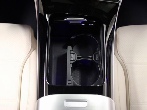 New 2026 Mercedes-Benz C 300 4MATIC Sedan image 11